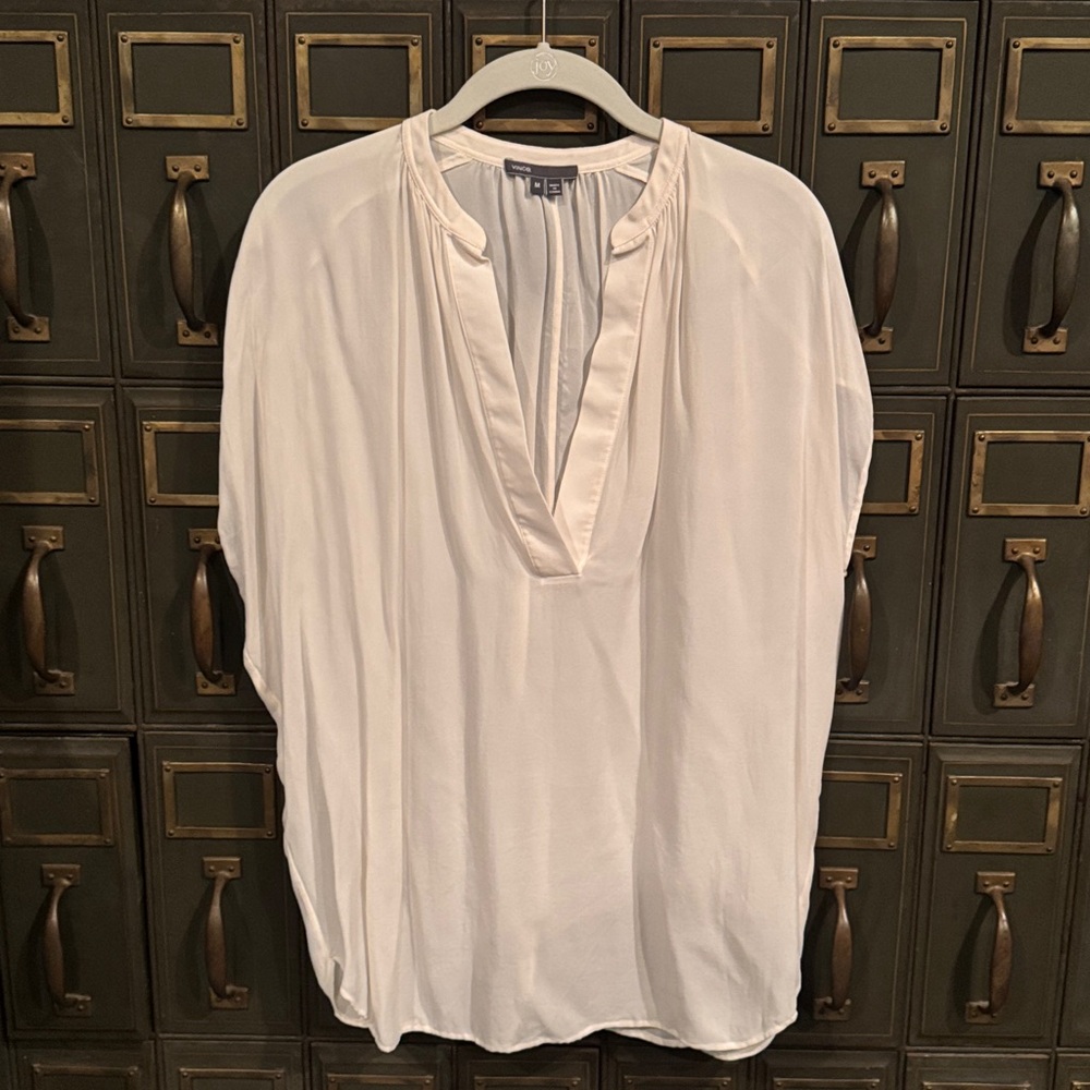 Vince Camuto Top